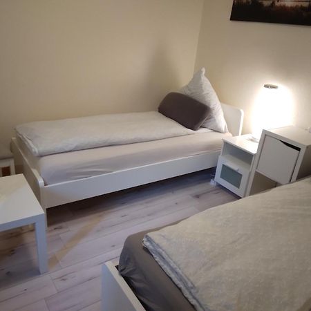 Monteurzimmer Luetzow 뤼베크 외부 사진